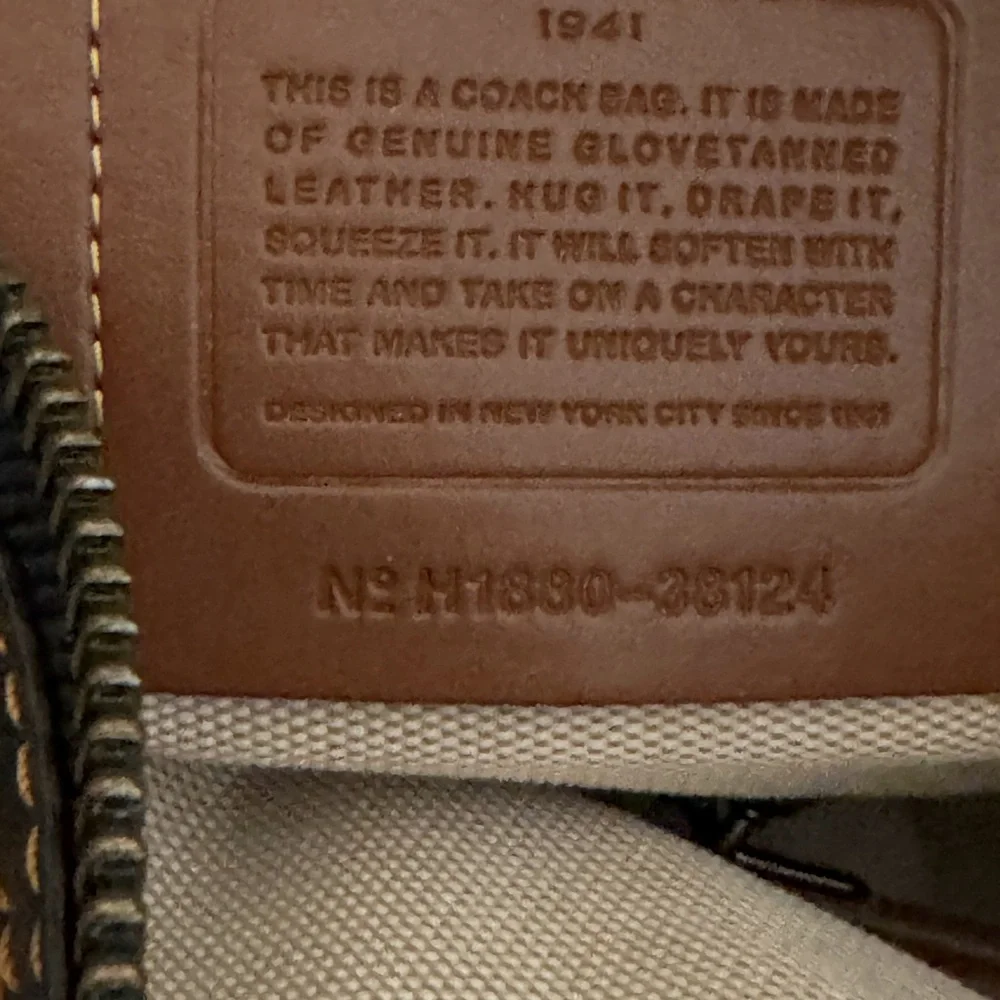 Coach 1941 Rogue 31 Genuine Glovetanned  Pebble Leather 38124 Black - Picture 6 of 11